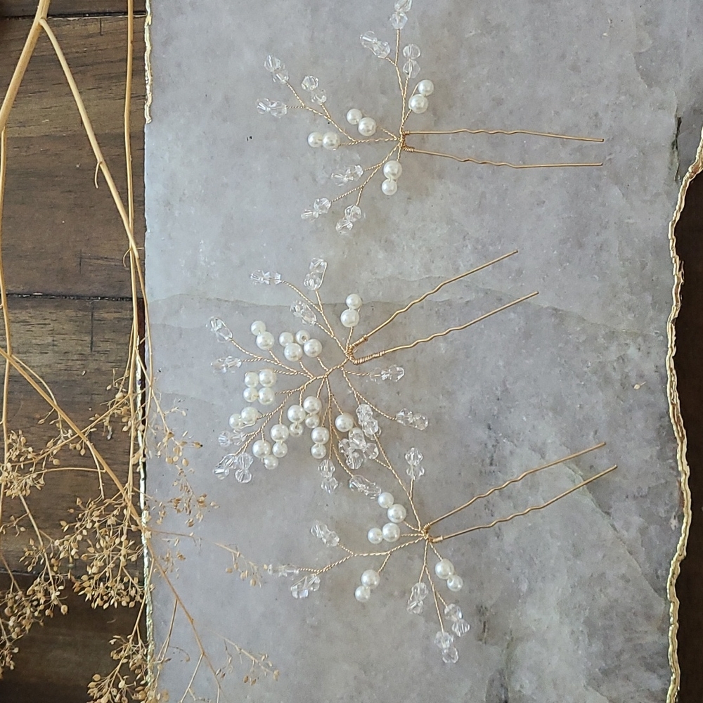 BHLDN crystal and pearl set